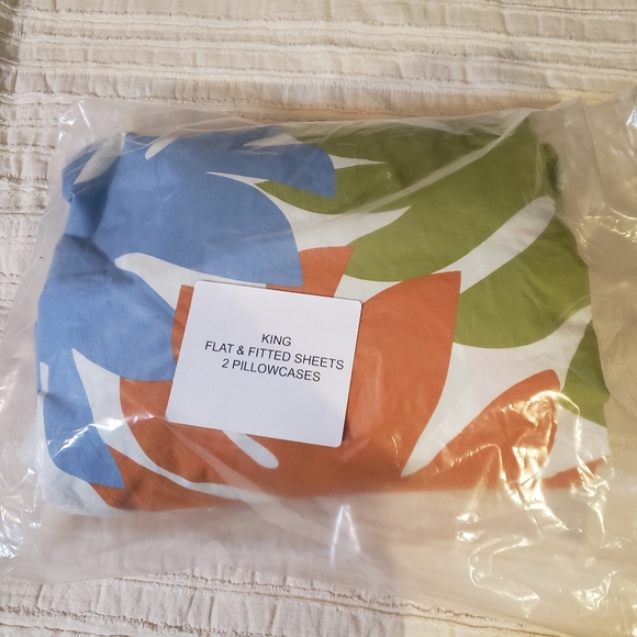 SOLD☆Brooklinen☆ classic sheet set- Fern In Rainbow - Picture 3 of 6